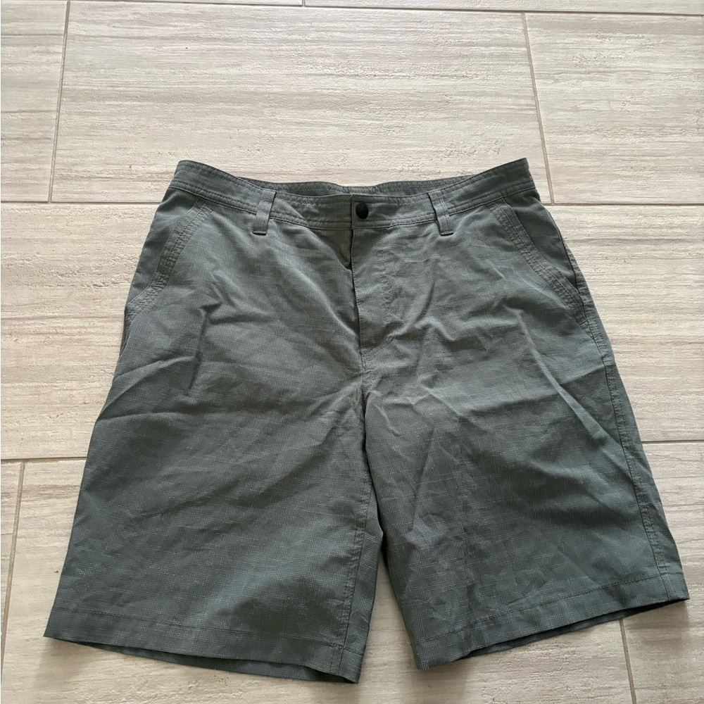 G.H. Bass & Co. Charcoal Flat Front Shorts